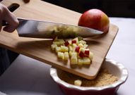 Scraping food with knife makes the knife dull (FN Sharp)