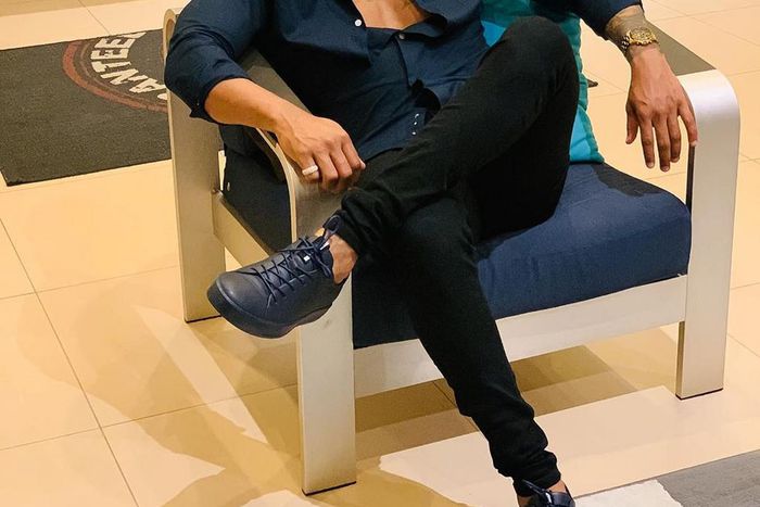 Otile Brow with his new signee Lexsil