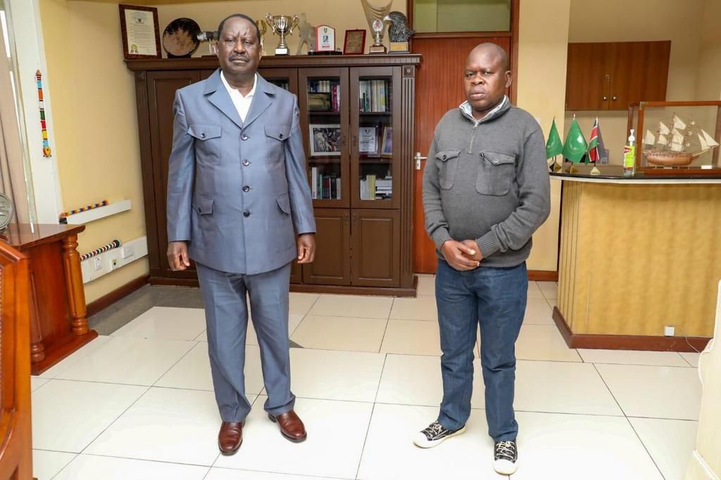 Raila meets Robert Njura man who helped him cross Lake Victoria to Uganda as he went to exile in Norway in 1991