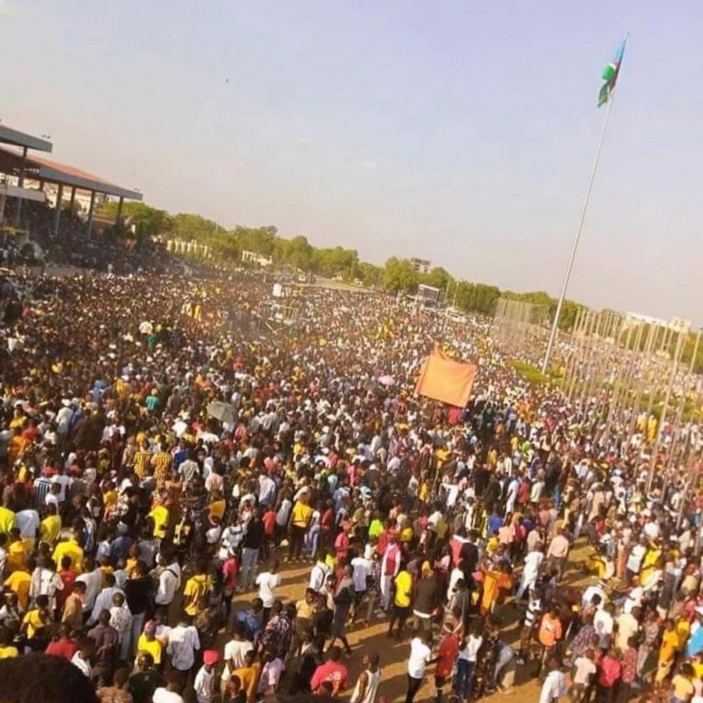Diamond Brings South Sudan to a standstill with his electrifying performance to over 100K people (video)