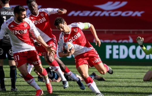Wissam Ben Yedder (C) grabbed a late equaliser to keep Monaco unbeaten in the new year