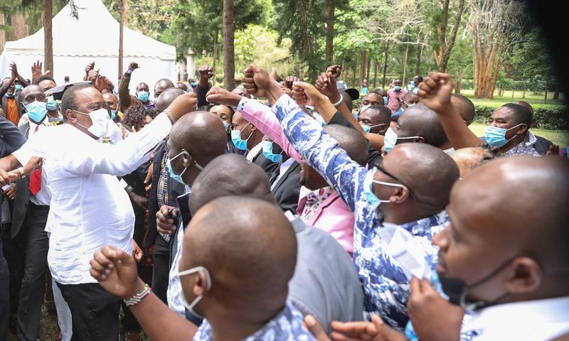 President Uhuru Kenyatta with MCAs at Sagana State Lodge