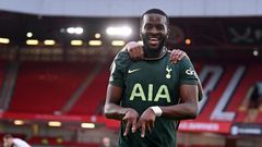Tottenham midfielder Tanguy Ndombele celebrates scoring against Sheffield United
