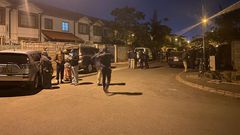 DCI officers camped outside Bomet Senator Christopher Langat's house in Nyayo Estate, Nairobi