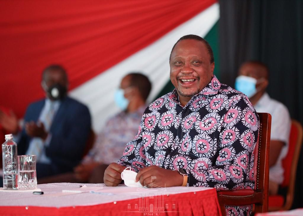 President Uhuru meets over 7000 delegates at Sagana State Lodge