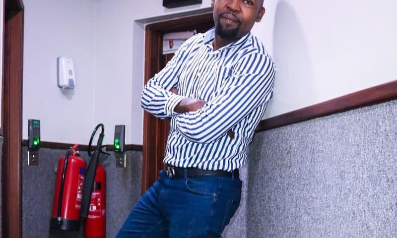 Alex Mwakideu involved in morning accident (Video)