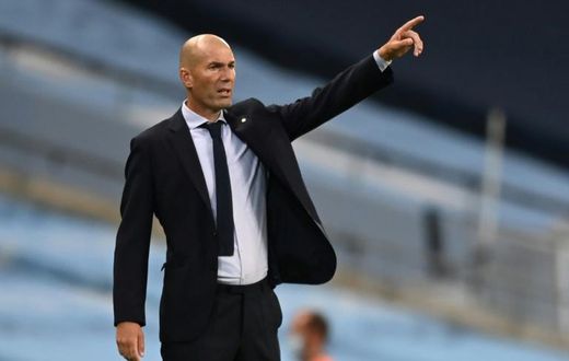 Zinedine Zidane wants Real Madrid to reverse their poor form with a win against Barcelona on Saturday.
