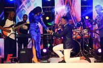 Rapper Bill Nass proposes to singer Nandy during live performance
