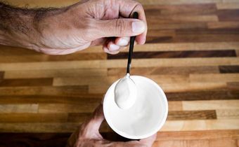 Dr. Pimple Popper Pops a 20-Year-Old ‘Yogurt' Cyst