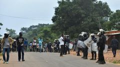 Police in Daoukro set up a buffer zone after clashes between ethnic groups sparked by President Alassane Ouattara's decision to run again