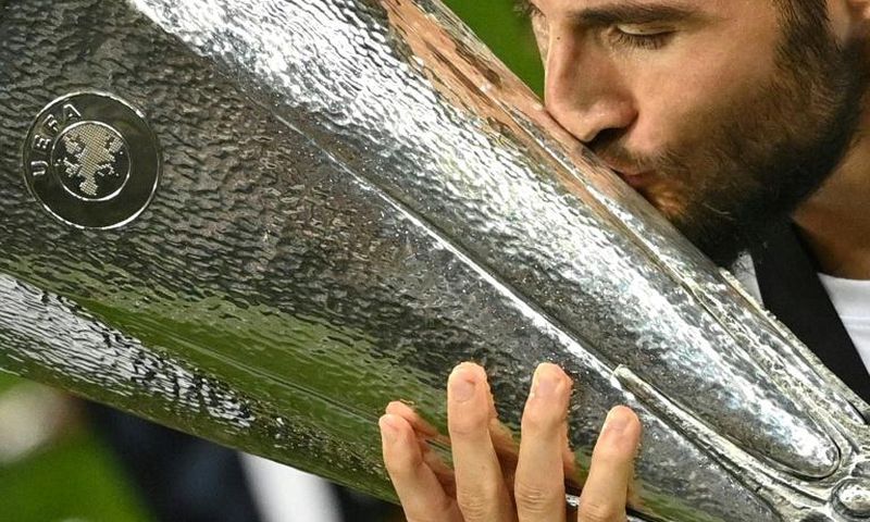 Sevilla won the Europa League trophy on August 21