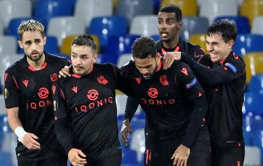 Willian Jose's late strike at Napoli helped Real Sociedad into the Europa League last 32.