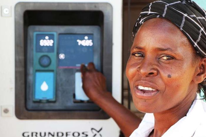 By encouraging the spreading of digital technologies, data and interconnection to all sectors, starting with healthcare, African countries can accelerate economic transformation and the creation of productive jobs