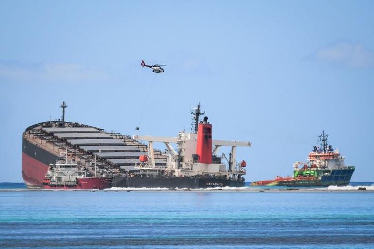 Some 1,180 tonnes of fuel has leaked from the MV Wakashio