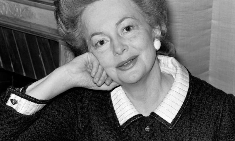Olivia de Havilland pictured in Paris in 1970