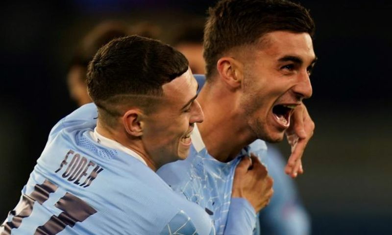 Phil Foden (left) and Ferran Torres (right)combined for Man City's third goal