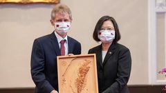 Czech Senate President Milos Vystrcil and Taiwanese President Tsai-wen in Taipei, a meeting which angered China