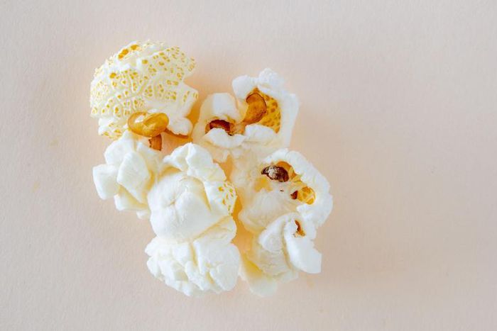 Dr. Pimple Popper Pops a Giant "Popcorn" Blackhead