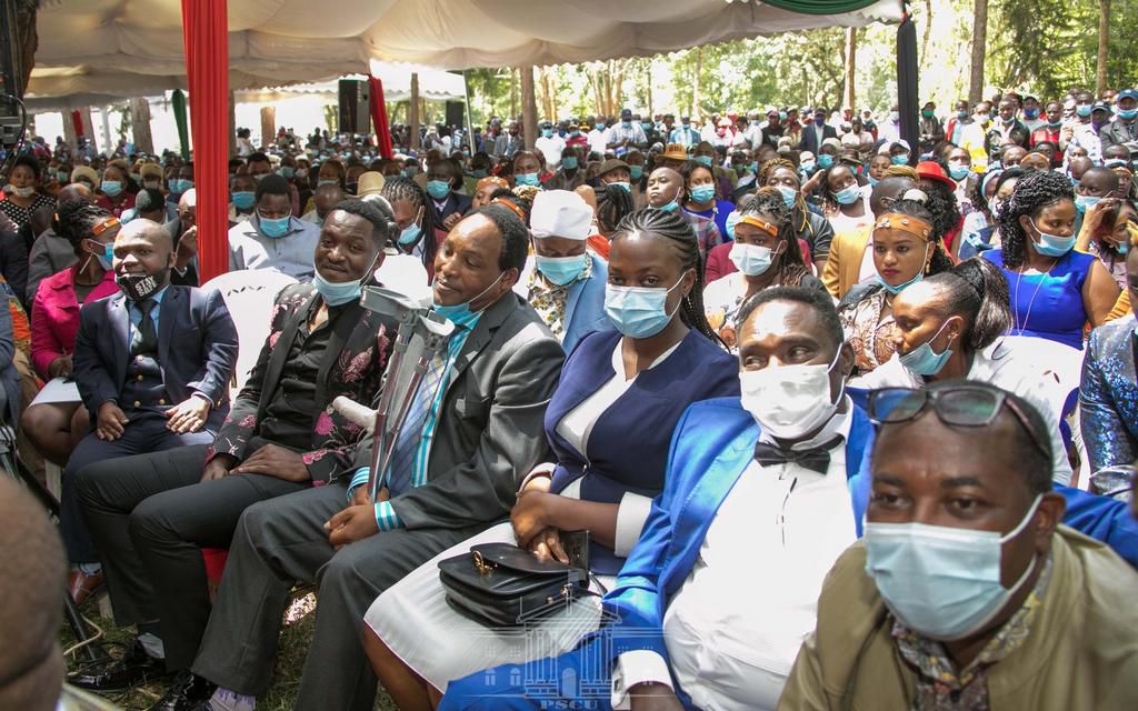 President Uhuru meets over 7000 delegates at Sagana State Lodge