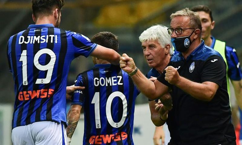 Atalanta's Papu Gomez (C) scored the winner against Parma.
