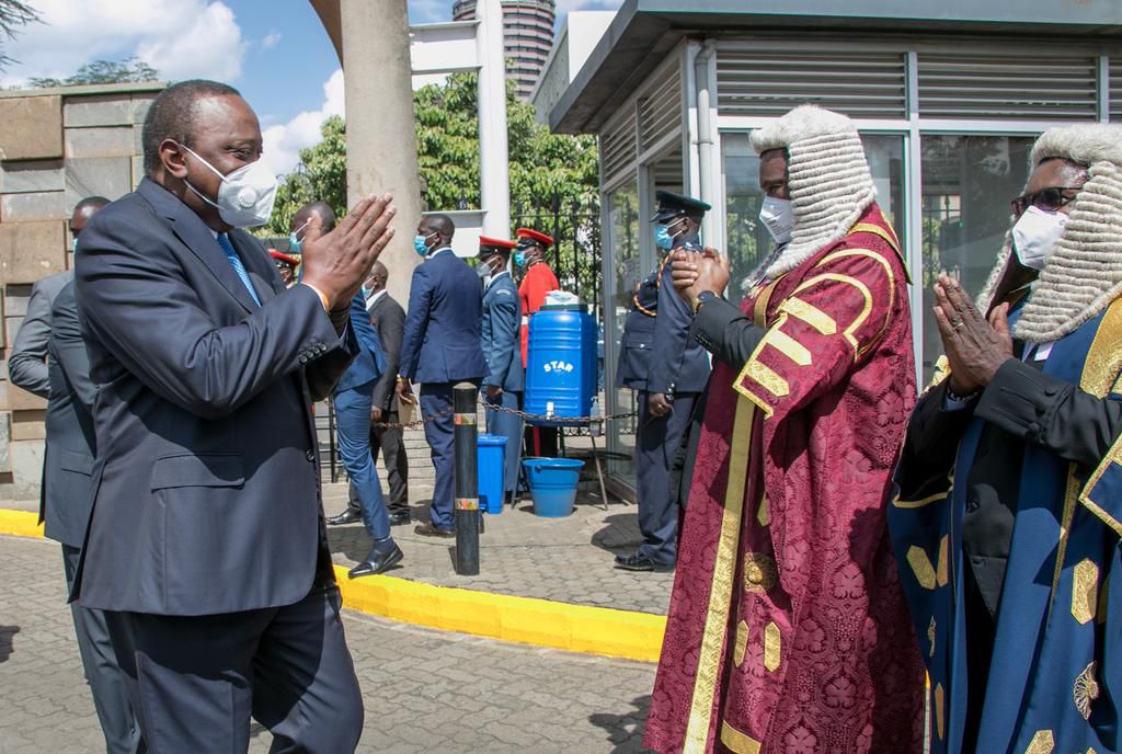 President Uhuru received by Speakers Justin Muturi and Ken Lusaka during the 2020 State of the Nation address