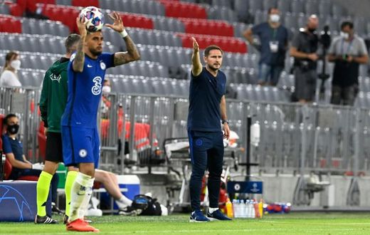 'We'll learn from this': Chelsea coach Frank Lampard shouts instructions