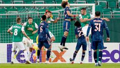 Luiz heads in for Arsenal