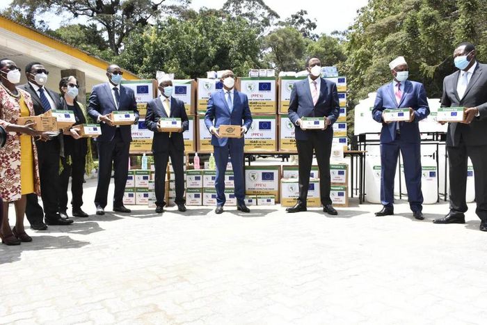 Ministry of Health CAS Rashid Aman when he received donations from IGAD on August 18, 2020