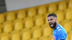 Napoli's Italian forward Lorenzo Insigne scored twice in a 6-0 win over Fiorentina
