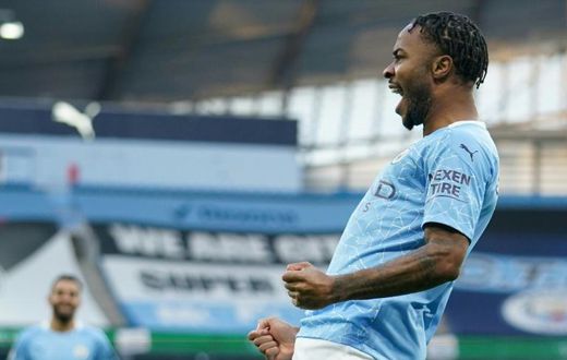 Manchester City's Raheem Sterling celebrates his goal against Fulham