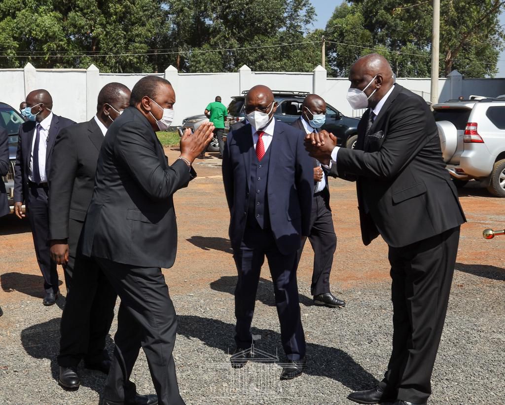Uhuru arrives at Gusii Stadium for Simeon Nyachae's funeral