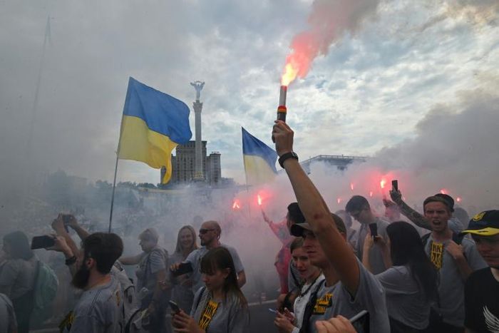 The emotionally charged event saw some participants crying and others applauding veterans of the war against Russian-backed separatists