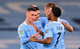 Phil Foden (left)scored the winner as Manchester City remained in contention for a fourth straight League Cup