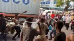 Several injured as traders clash in Mombasa