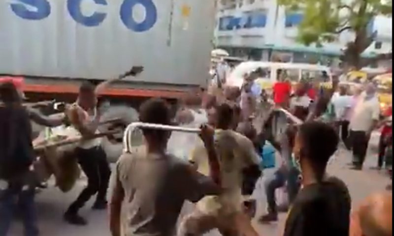 Several injured as traders clash in Mombasa