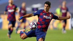 'Complicated' for Barcelona's Luis Suarez to get an Italian passport to play for Juventus