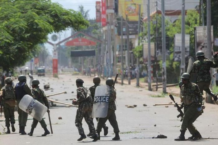 File image of chaotic scenes during a past demonstration in Kisumu County