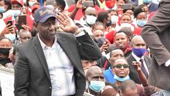 Kwani watado? DP William Ruto's message after making triumphant landing in Kisii