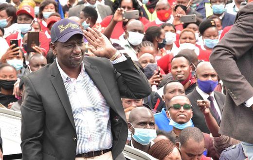Kwani watado? DP William Ruto's message after making triumphant landing in Kisii