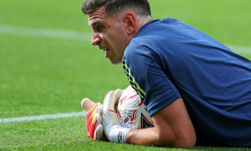 Goalkeeper Emiliano Martinez has joined Aston Villa from Arsenal