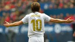 Luka Modric says Real Madrid can defend their La Liga title this season and insists he wants to play for a few more years yet.