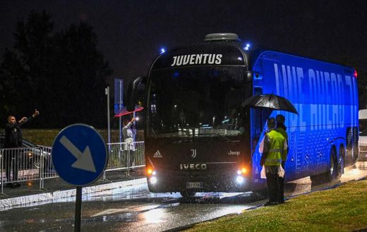 The bus transporting Juventus' players arrives at the Allianz Stadium.