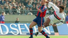 Ronald Koeman played for Barcelona between 1989-1995