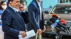 Berlusconi talks to the media