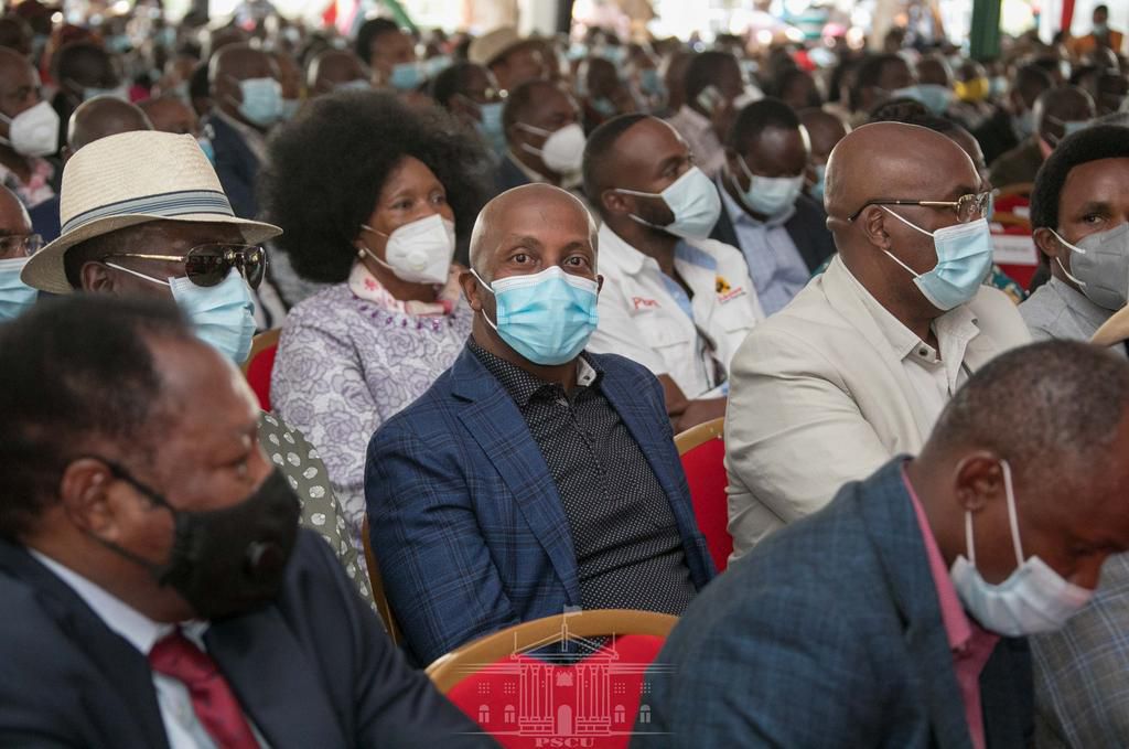 President Uhuru meets over 7000 delegates at Sagana State Lodge