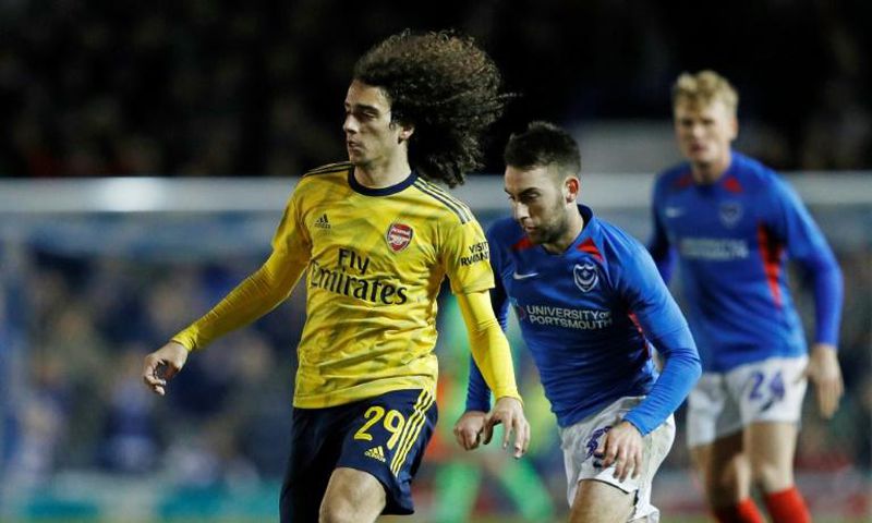Arsenal's French midfielder Matteo Guendouzi (L) has joined Hertha Berlin on loan