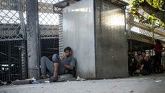 New waves of migrants are making their way along the "Balkan route" through Serbia