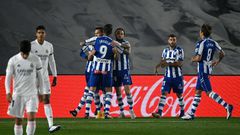 Lucas Perez (L) scored a penalty as Alaves dealt Real Madrid a third league defeat in 10 games