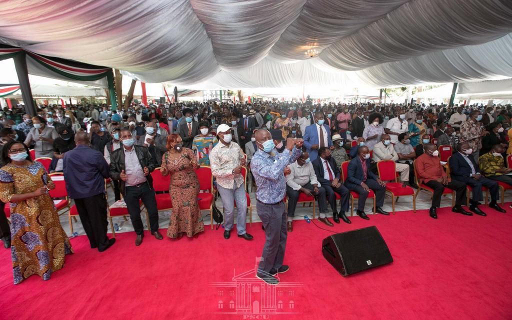 President Uhuru meets over 7000 delegates at Sagana State Lodge