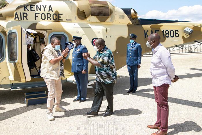 President Uhuru Kenyatta received at KWS Law Enforcement Academy in Manyani, Taita Taveta by Interior CS Fred Matiang'i and Deputy President Uhuru Kenyatta